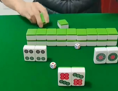 �齫���ַ�����